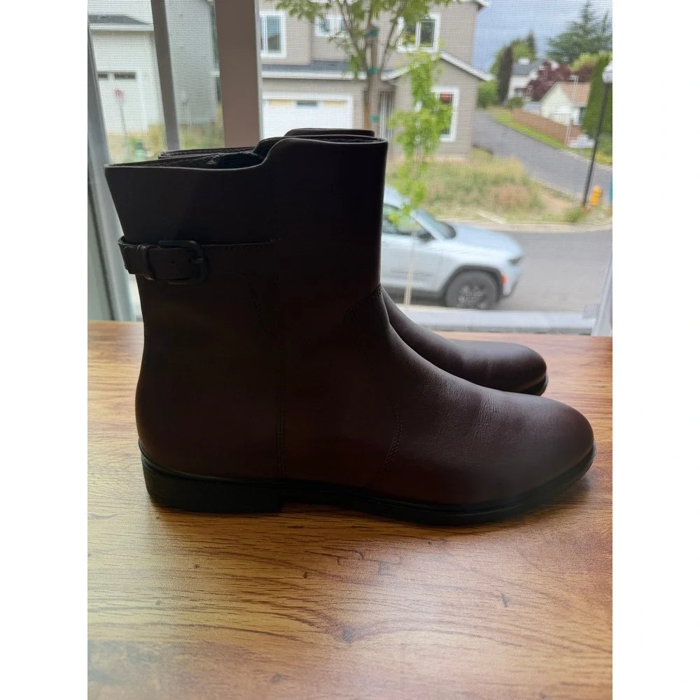 ECCO Touch 15 Hydromax Brown Leather Ankle Boots Women's 10.5 NWOTS